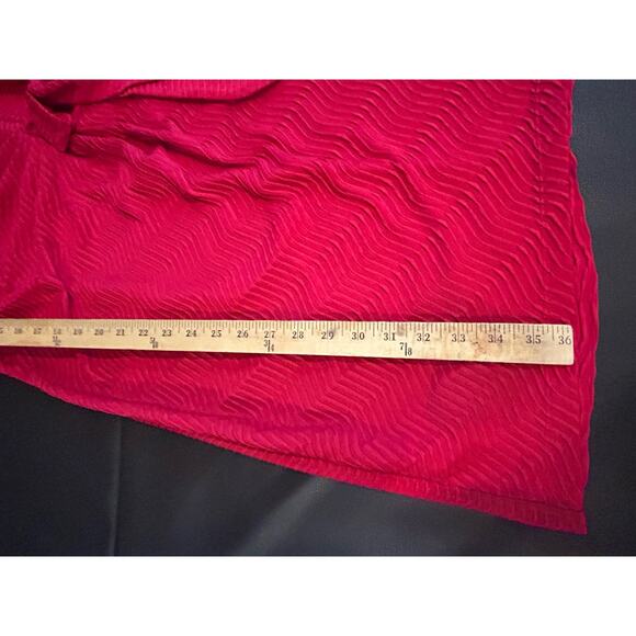 Shelby & Palmer Size 8 Red Dress Faux Wrap Style Red Texture Holiday - Picture 7 of 7